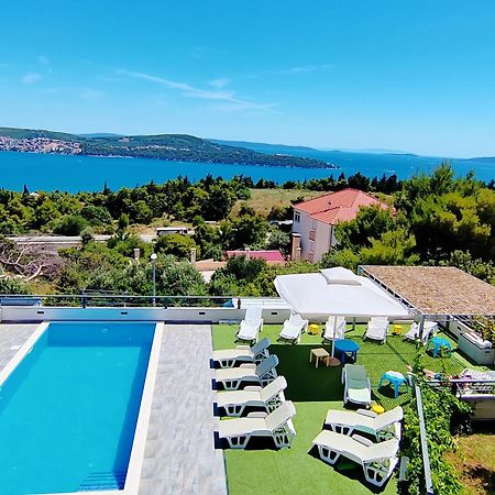 Villa Confido Luxury Apartment 01 Доньї-Сегет Екстер'єр фото