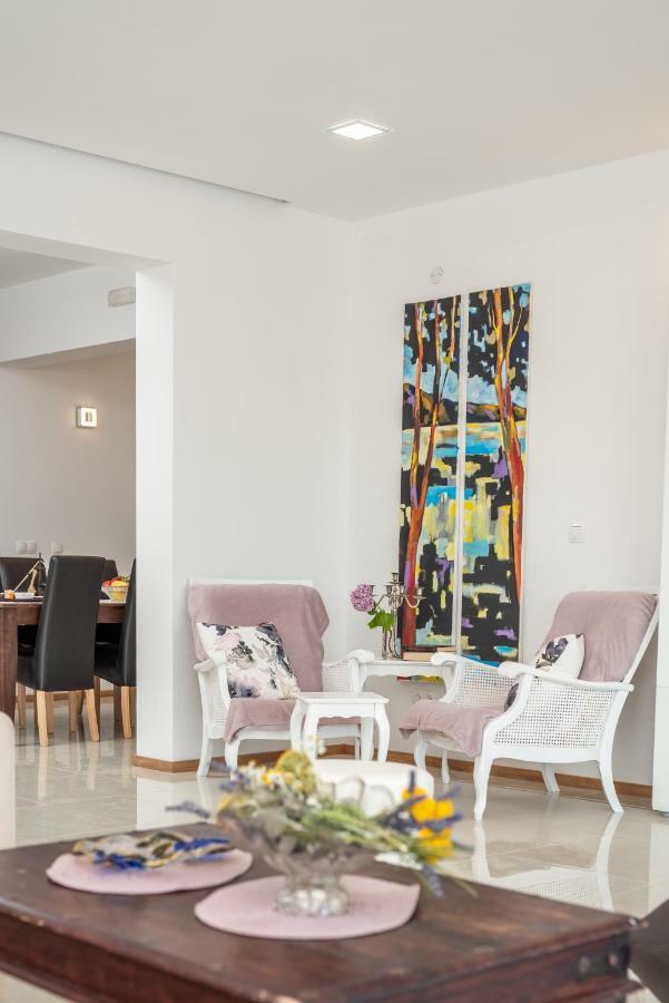 Villa Confido Luxury Apartment 01 Доньї-Сегет Екстер'єр фото