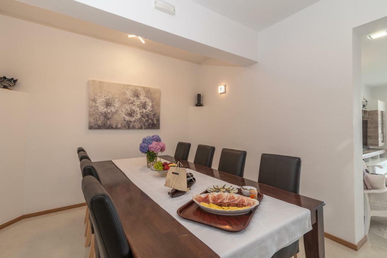 Villa Confido Luxury Apartment 01 Доньї-Сегет Екстер'єр фото