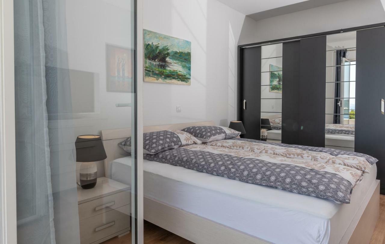 Villa Confido Luxury Apartment 01 Доньї-Сегет Екстер'єр фото