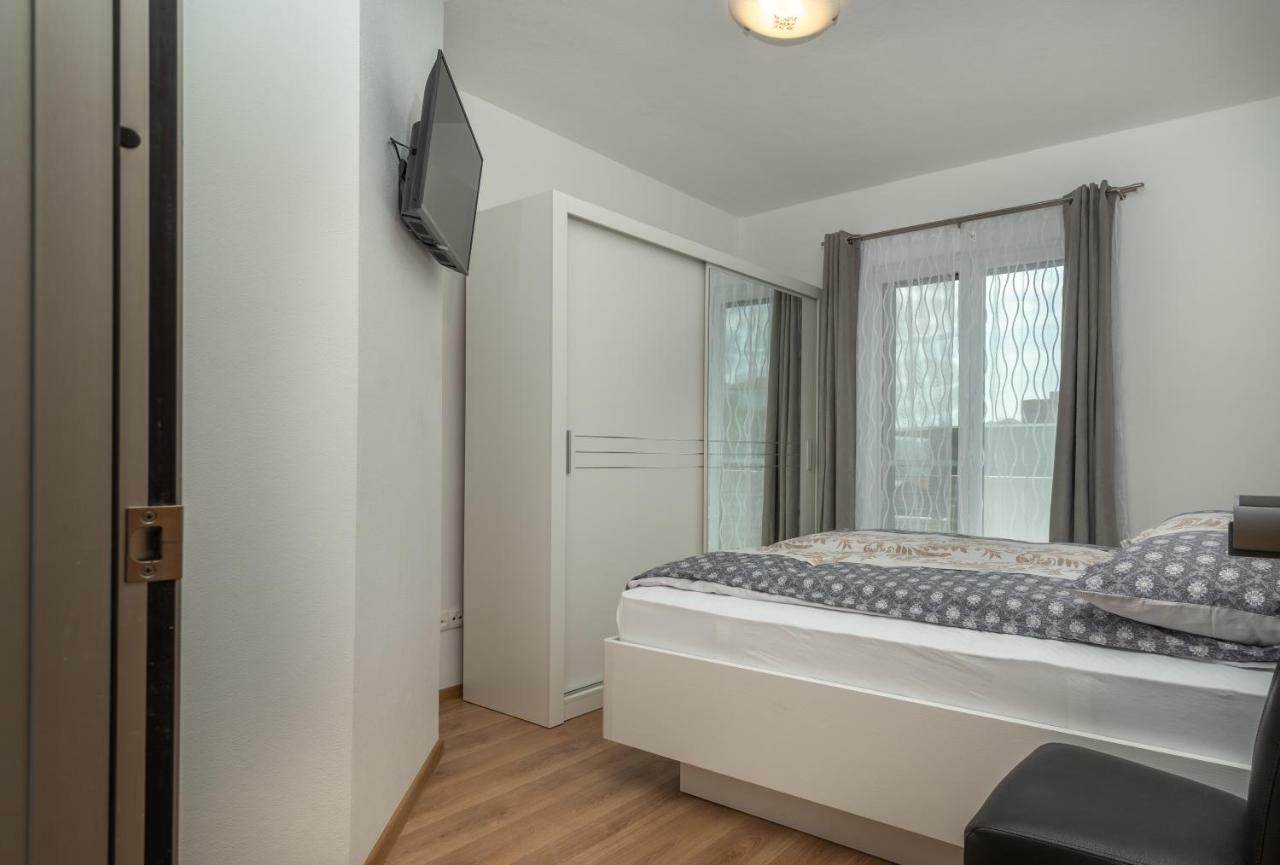 Villa Confido Luxury Apartment 01 Доньї-Сегет Екстер'єр фото